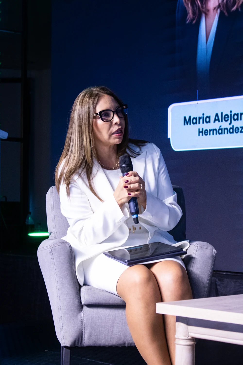 María Alejandra Hernández durante una intervención en el congreso