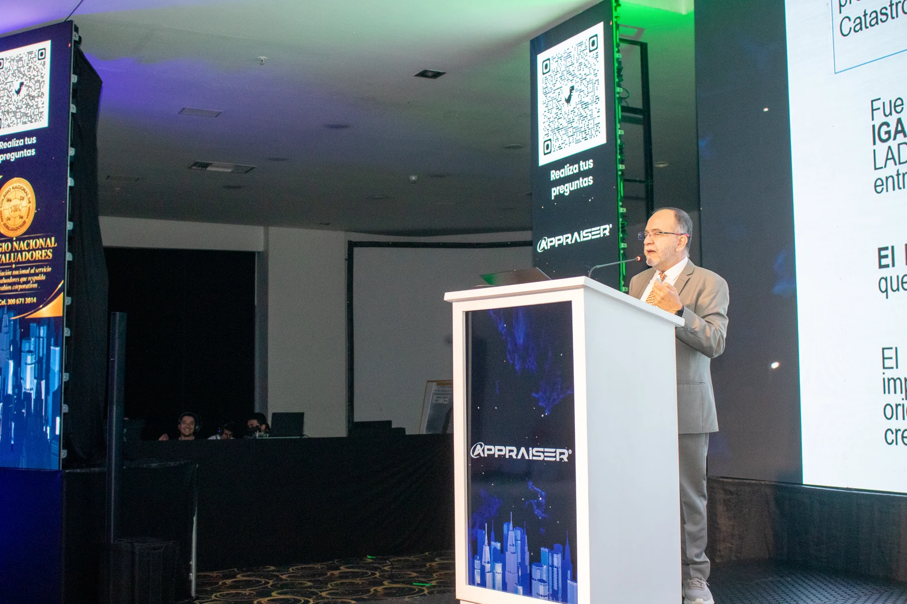 Ponente, subsecretario de Catastro de la Secretaría de Gestión y Control Territorial