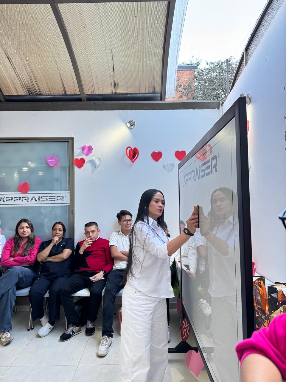Dinámica participativa durante Amor y Amistad